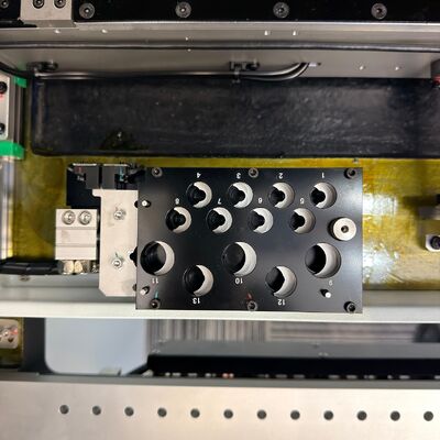 دستگاه انتخاب و قرار دادن PCB SMD جهانی کاملا اتوماتیک با پایه CHM-551